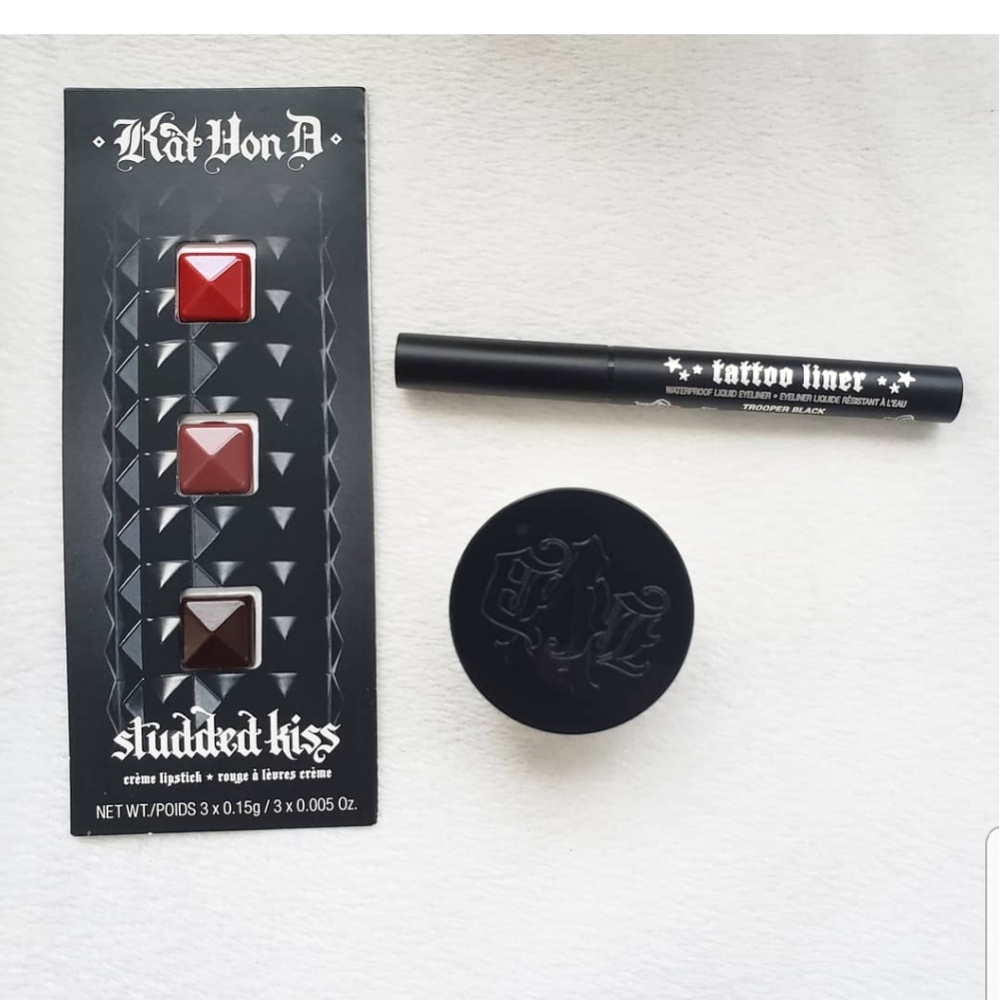 Kat Von D travel size makeup - Picture 3 of 3